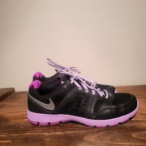 NIKE FREE XT SIZE 8.5. Rack #10